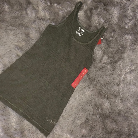 Tees Mossimo Bundle - Picture 2 of 4